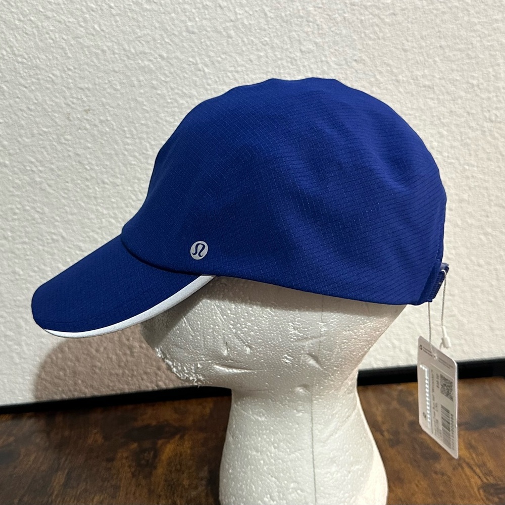 NWT Lululemon Fast and Free Hat.
